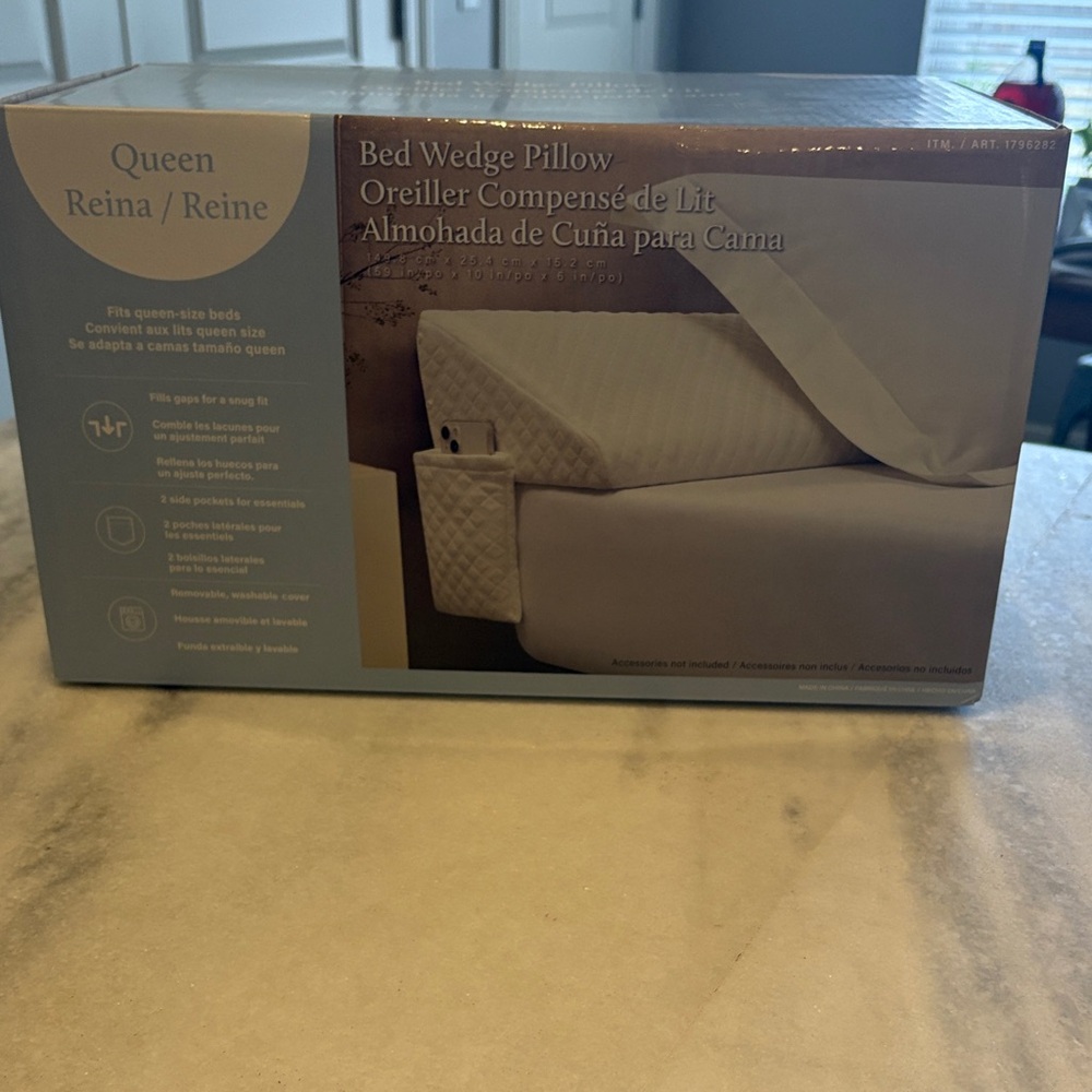 Queen Bed Wedge Pillow